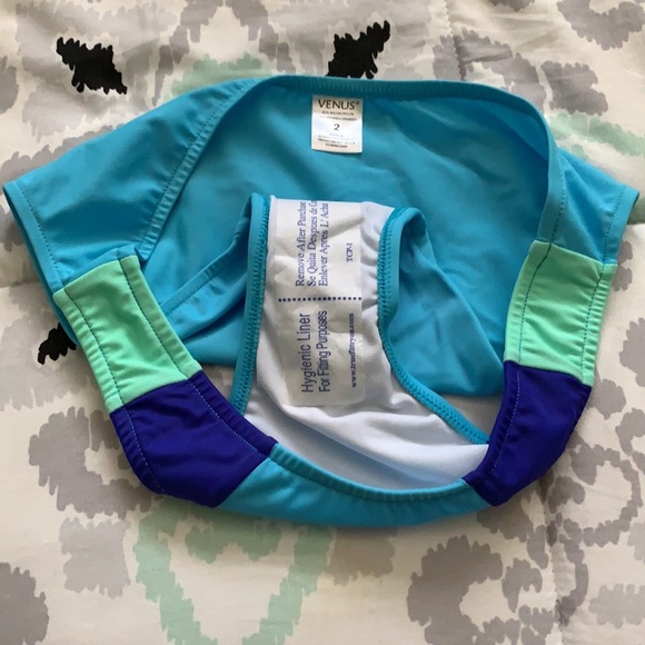 NWOT Venus colorblock swim bottoms - Picture 2 of 3